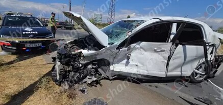 Արարատի մարզում բախվել են Nissan-ն ու Audi-ն վերջինը կոտրել է գազախողովակը․ կան վիրավորներ․ shamshyan.com