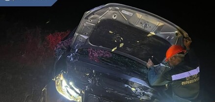 Երևան-Մեղրի ճանապարհին «Jeep Compass» ավտոմեքենան դուրս է եկել երթևեկելի հատվածից, ընկել ձորը. կան վիրավորներ