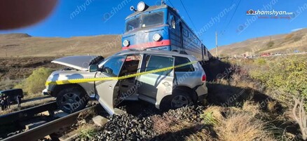 Լոռու մարզում բախվել են բենզին տեղափոխող բեռնատար գնացքն ու «Volkswagen Tuareg»-ը. կան վիրավորներ. shamshyan.com