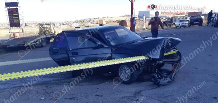 Գեղարքունիքում «Լադա»-ն բախվել է բենզալցակայանի տանիքի հենասյանն ու բետոնե արգելապատնեշին․ կա վիրավոր. shamshyan.com