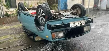Երևանում բախվել են «Mercedes»-ն ու «ՎԱԶ 2107»-ը․ վերջինը գլխիվայր հայտնվել է երթևեկելի գոտում
