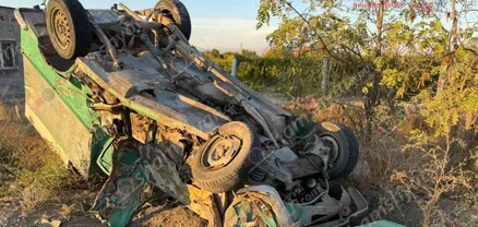 Արմավիրի մարզում բախվել են «Դարոյնք» ընկերության «Ford Tranist»-ն ու «Москвич»-ը. shamshyan.com