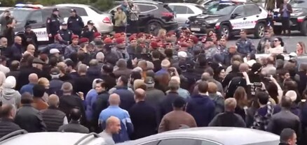 Գյումրիում կալանավորված 2 անչափահասներից մեկը մեկուսարանում է, 2-րդը՝ տնային կալանքի տակ. ՔԿ