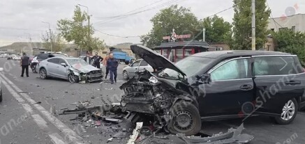 Երևանյան լճի մոտ բախվել են «Nissan Rogue»-ը, Mazda-ն, Kia-ն և Opel-ը. կա 2 վիրավոր. shamshyan.com