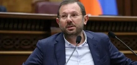 Դրա աչքը մեկը չկոխե՞ց 1828 թվականի քարտեզը. այստեղ ոչ միայն Սևանը կա, այլեւ՝ Արցախը․ Գեղամ Մանուկյան