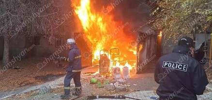 Հրդեհ՝ «Վերնիսաժ»-ի մոտ գտնվող ավտոտնակում. վնասվել է կայանված «Citroen C5»-ը. shamshyan.com