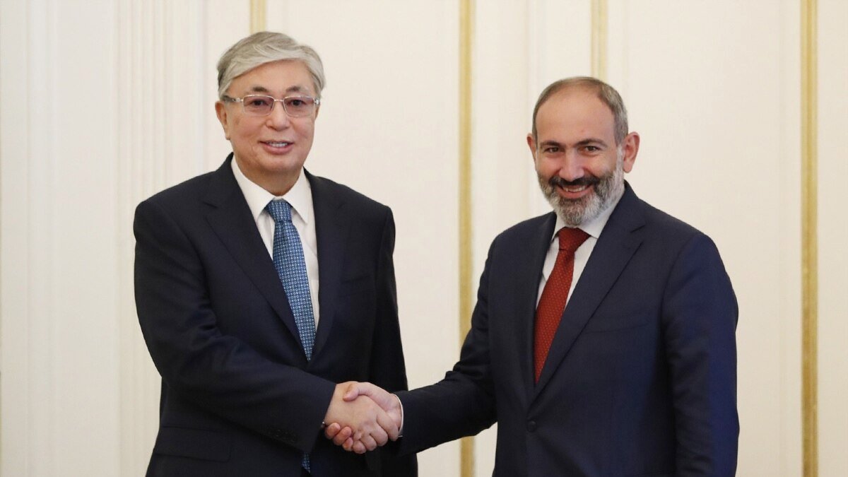 ՀՀ վարչապետի պաշտոնակատարը և Ղազախստանի նախագահը հեռախոսազրույց են ունեցել սահմանային լարված իրավիճակի շուրջ