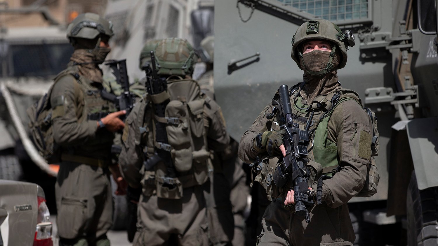 Իսրայելական բանակը հրթիռային հարվածներ է հասցնում «Համասի» անդամների տներին և գրասենյակներին