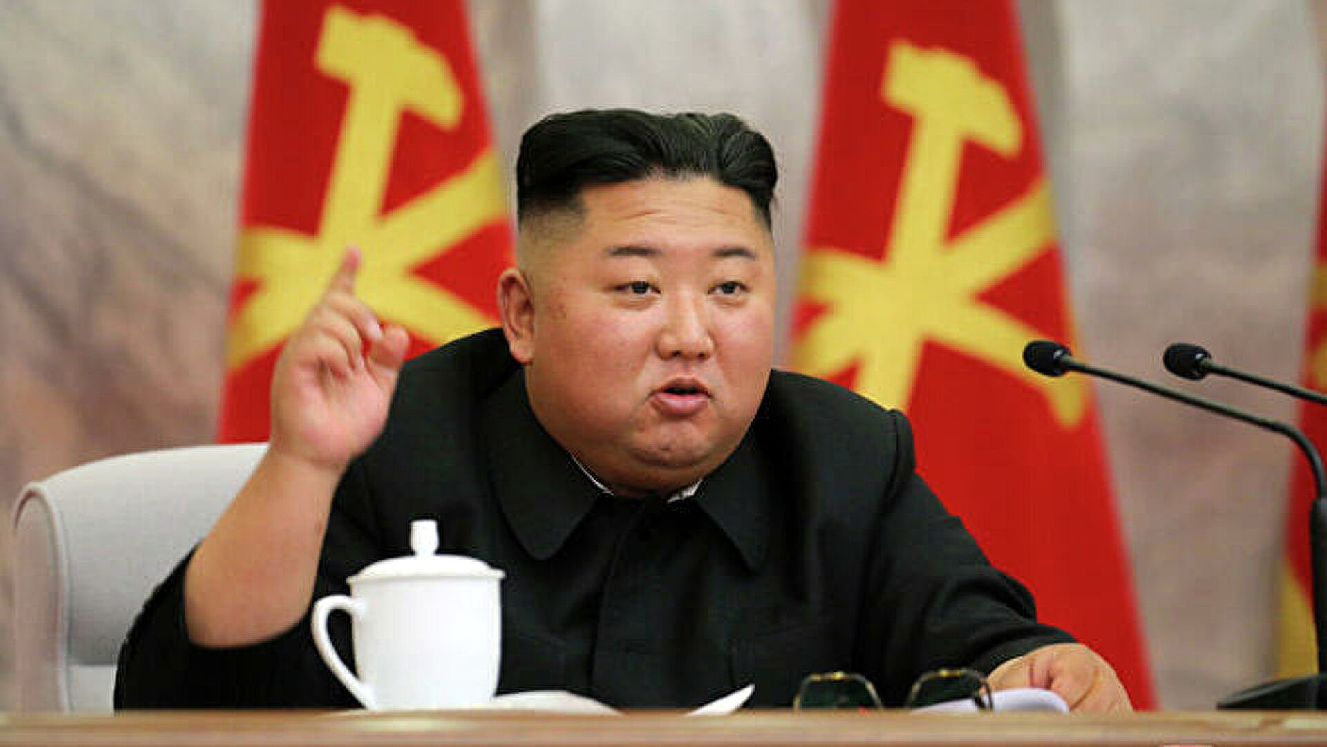 Կիմ Չեն Ընը Հյուսիսային Կորեայում արգելել է նեղ ջինսերն ու պիրսինգը