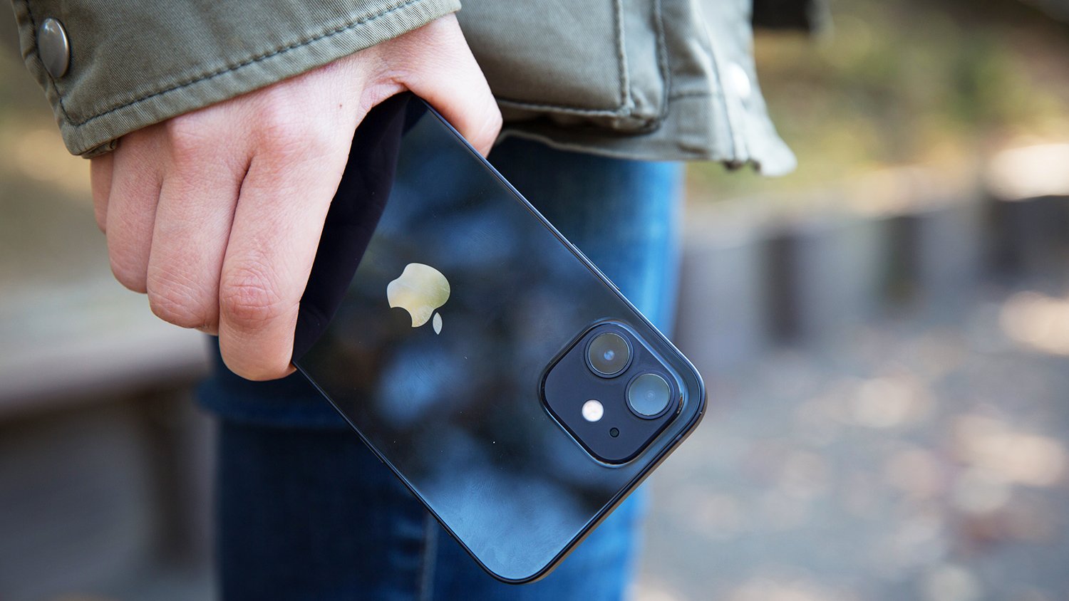 IPhone ունենալը ձեզ դարձնում է Apple- ի թվային ստրուկ. Պավել Դուրով
