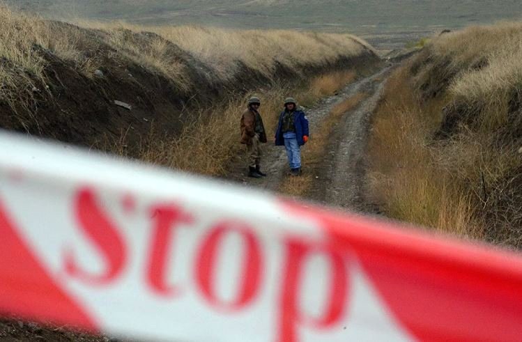 Ադրբեջանցի երկու լրագրող Ղարաբաղում պայթել են ականի վրա