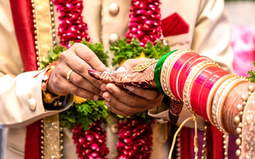 Հնդկաստանում հարսանիքի ժամանակ  հարս է մահացել, որից հետո փեսան ամուսնացել է նրա քրոջ հետ