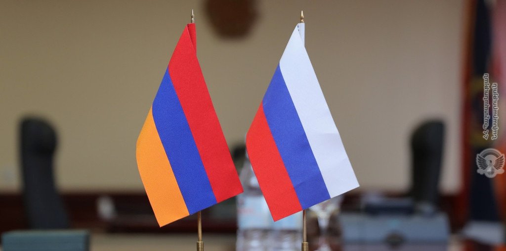 Ռուսաստանի հե՞տ, թե՞ առանց. ինչպես են պատկերացնում ապագան քաղաքական ուժերը․ Ժողովուրդ