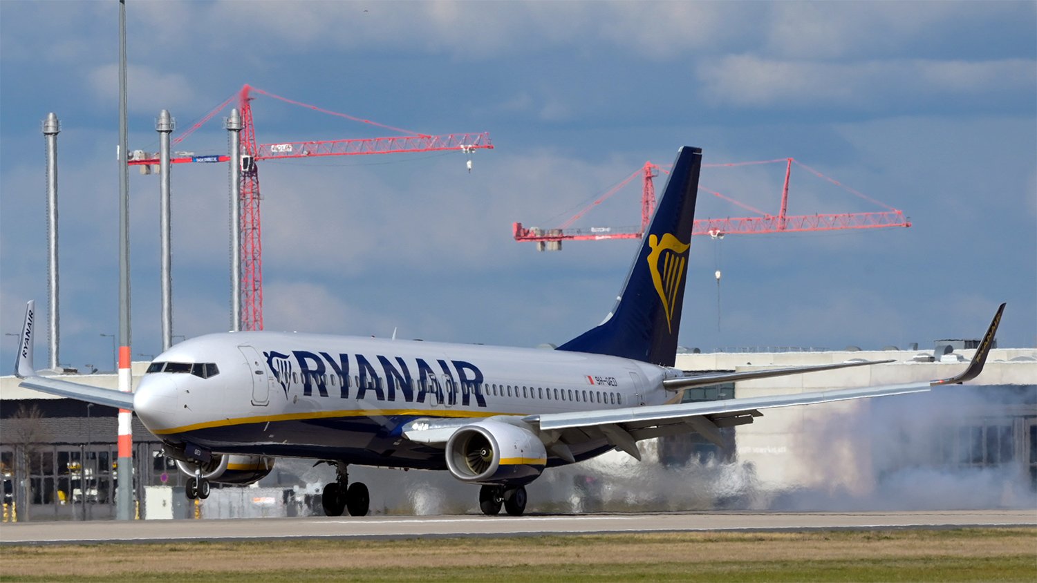 Ինչն է ստիպել մեր ընկերության ինքնաթիռի օդաչուին վայրէջք կատարել Մինսկում. Ryanair-ի ղեկավար