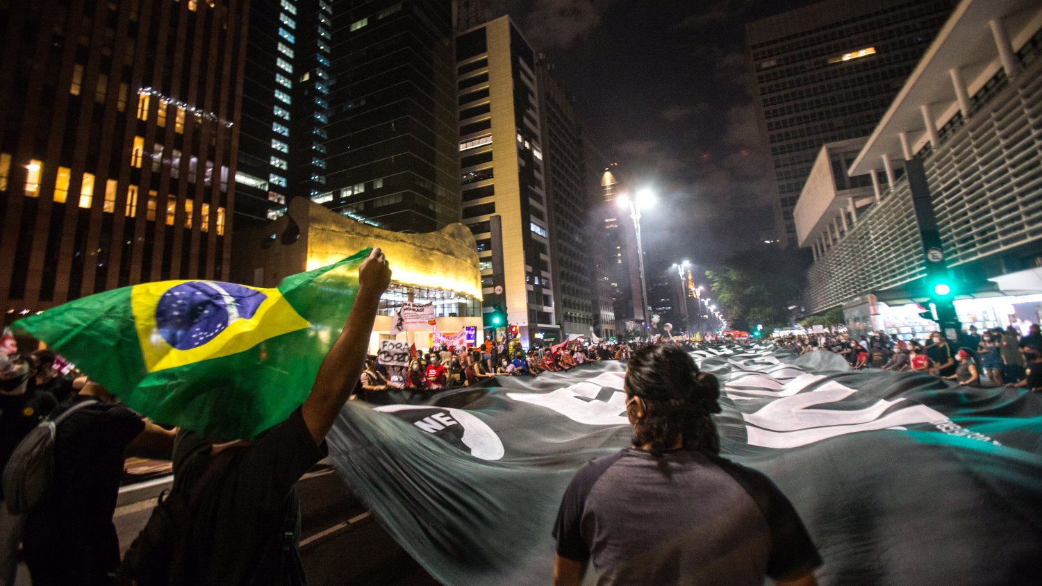 Բրազիլիայում բնակիչները բողոքում են իշխանությունների դեմ՝ կորոնավիրուսի պատճառով