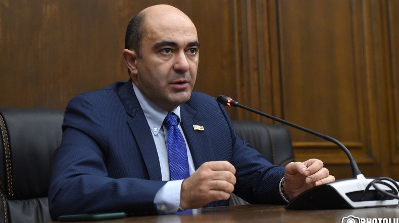 «ՍԴ են դիմում ու մանդատ վերցնում․ հետևաբար՝ իրենք էլ են ընդունում»․ Էդմոն Մարուքյան