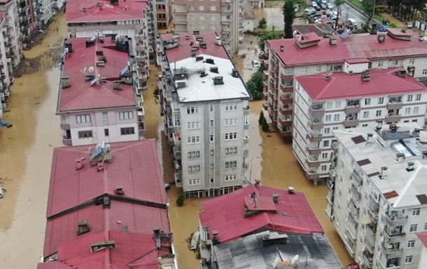 Թուրքիան հեղեղվում է հորդառատ անձրևներից հետո