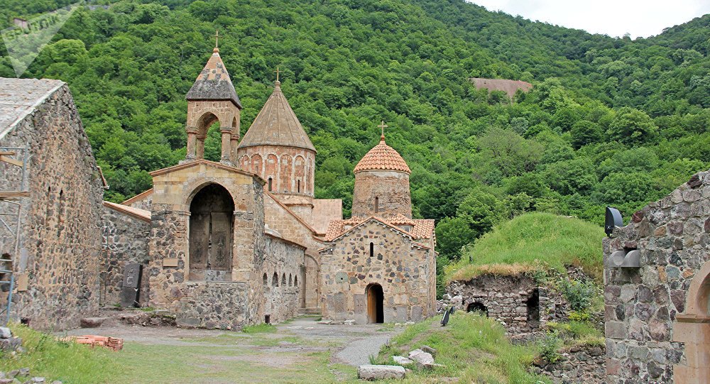 Ադրբեջանն արգելում է հայ հոգևորականներին և ուխտավորներին Դադիվանք մտնել