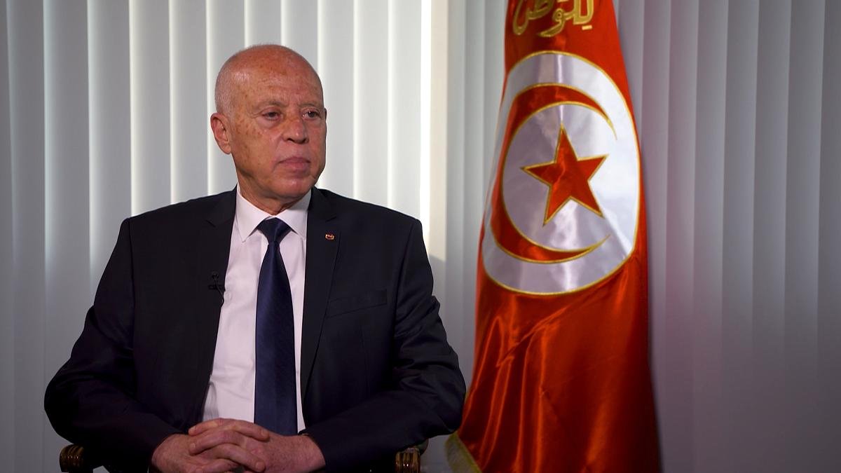 Թունիսի նախագահը երկու օրով դադարեցրել է տեղական իշխանությունների և պետական ​​հաստատությունների աշխատանքը