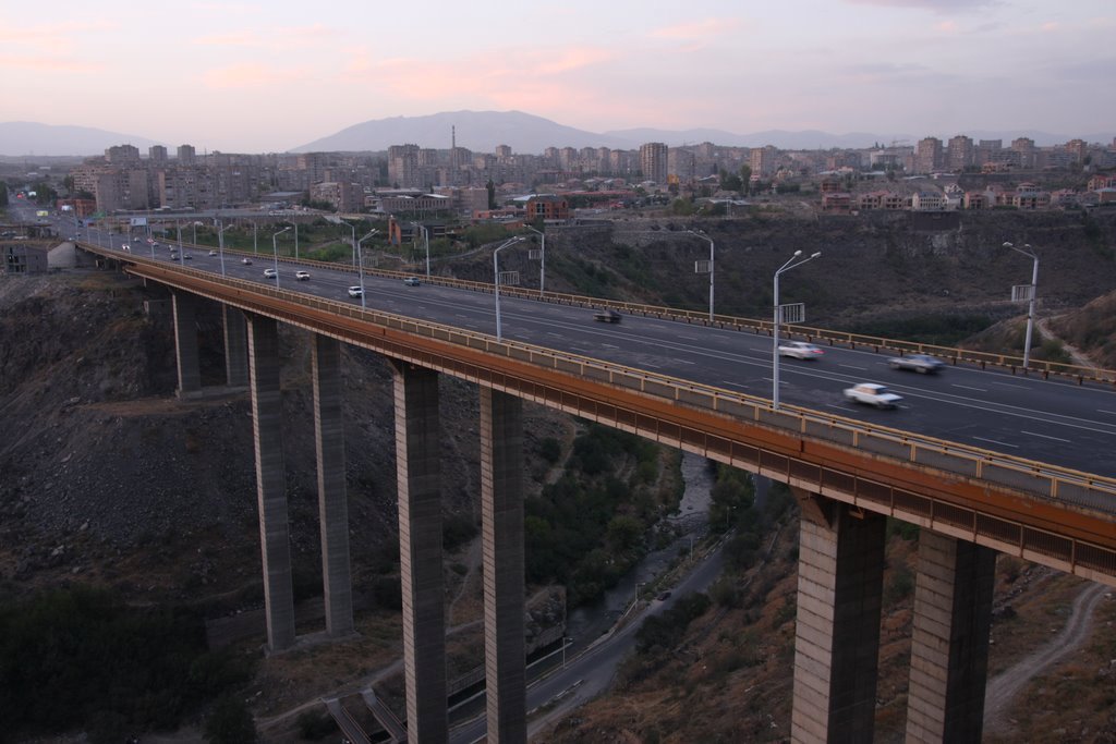 Քաղաքացին ինքնասպան է եղել՝ նետվելով Դավիթաշենի կամրջից