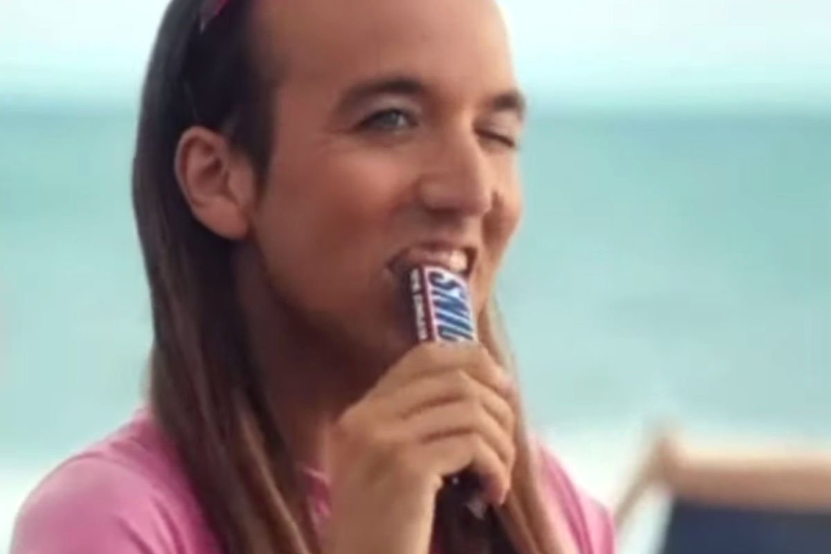 Իսպանիայում Snickers-ին մեղադրել են հոմոֆոբիայի մեջ՝ գովազդի պատճառով