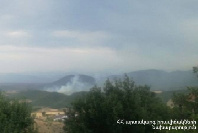 Սյունիքի մարզի Ագարակ գյուղի և Ադրբեջանի սահմանային հատվածում բռնկված հրդեհը մարվել է