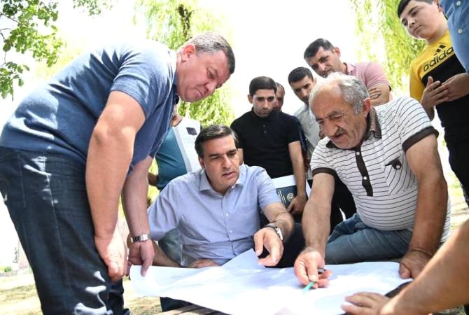 ՄԻՊ Արման Թաթոյանը հանդիպել է Տեղ համայնքի բնակիչներին. Նրանք բարձրացրել են իրենց պատճառված վնասների հատուցմանը վերաբերող հարցեր