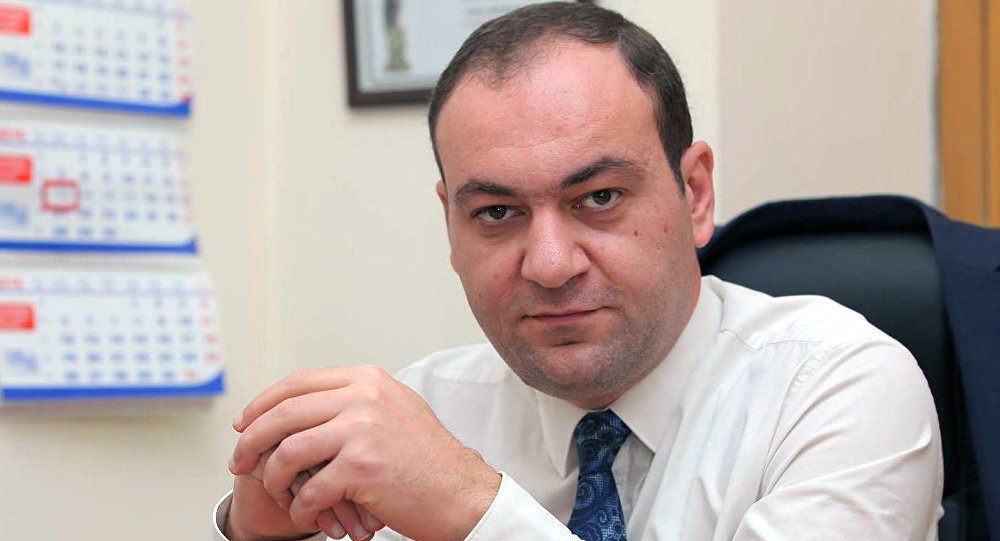 Այս պարագայում անհրաժեշտություն է դարձել հանրային պաշտոն զբաղեցնողի կողմից ստելու համար քրեական պատասխանատվության նախատեսումը․ Արսեն Բաբայան