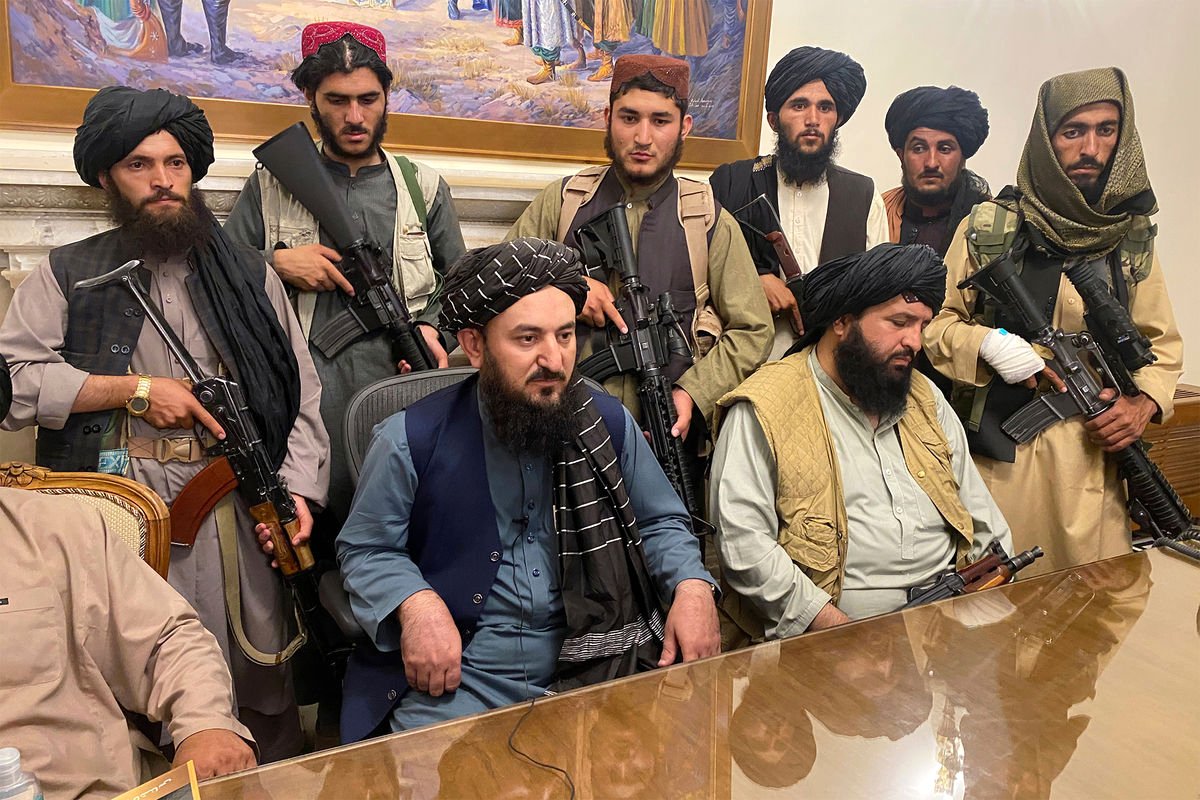 Աֆղանստանի նախկին նախագահ Քարզայը թալիբների հետ խաղաղ բանակցություններ է վարում