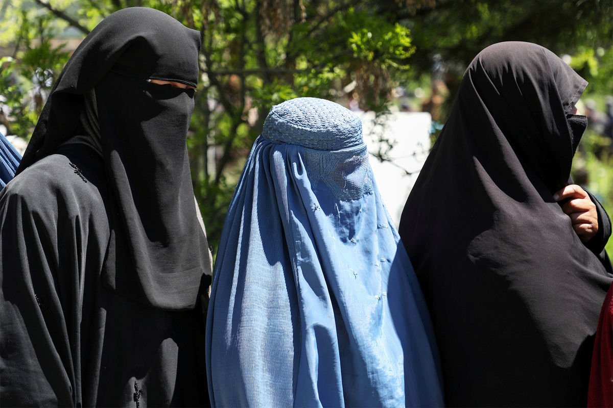 Թալիբները կանանց կոչ են արել մնալ տանը, քանի որ գրոհայինները չգիտեն նրանց հետ վարվել