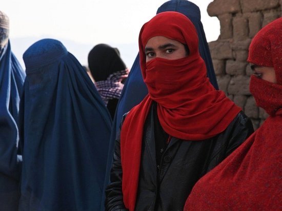 Թալիբները կանանց արգելել են աշխատել այնպիսի պաշտոններում, որոնք կարող են զբաղեցնել տղամարդիկ
