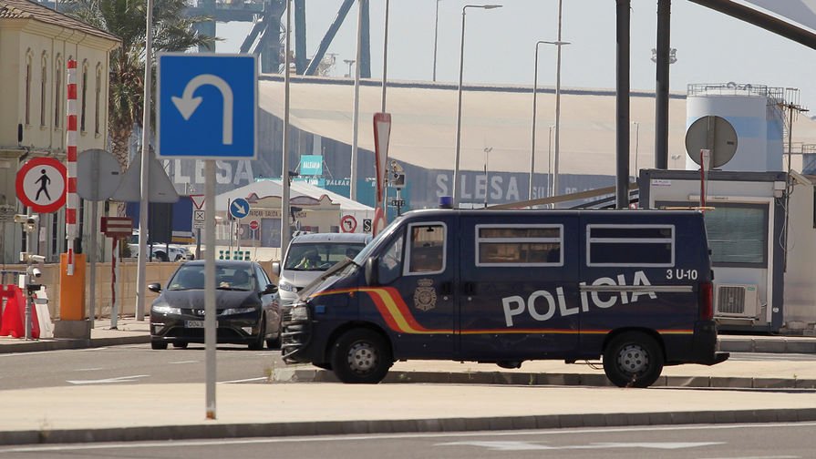 Իսպանիայում որպես ահաբեկչություն են հետաքննում ավտոմեքենայի մխրճումը բարի պատշգամբի մեջ