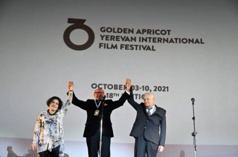 Նադավ Լապիդի «Ահեդի ծունկը» ֆիլմով մեկնարկեց կինոյի տոնը՝ «Ոսկե ծիրան» միջազգային փառատոնը