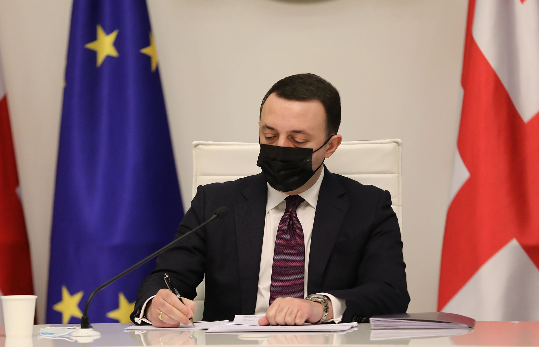 Վրաստանի վարչապետը հայտարարել է, որ Սաակաշվիլին ինքնասպանության իրավունք ունի