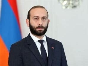 Փարիզում հանդիպել են Հայաստանի և Ադրբեջանի արտաքին գործերի նախարարները