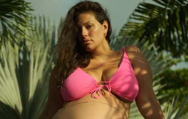Զույգերով հղի «plus-size» մոդելը նոր կրքոտ լուսանկարներ է հրապարակել
