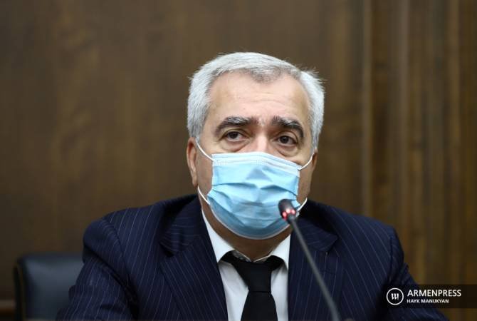 ԱԺ պաշտպանության հանձնաժողովն անցկացնում է աշխատանքային փակ քննարկում