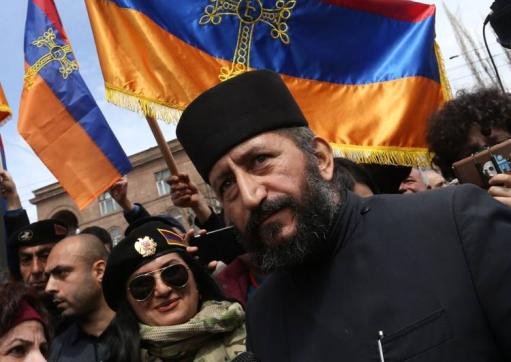 Իշխանություններին քննդատած հոգեւորականին կարգալույծ են անում․ Հրապարակ