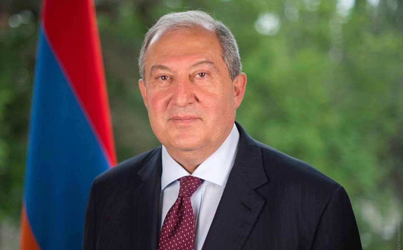Արմեն Սարգսյանը շնորհավորել է ԱՄԷ նախագահին