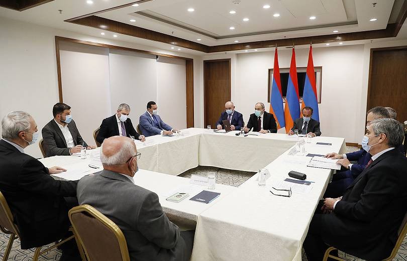 Վարչապետի և արտախորհրդարանական քաղաքական ուժերի ղեկավարների մասնակցությամբ տեղի է ունեցել խորհրդակցական ժողովի հերթական նիստը