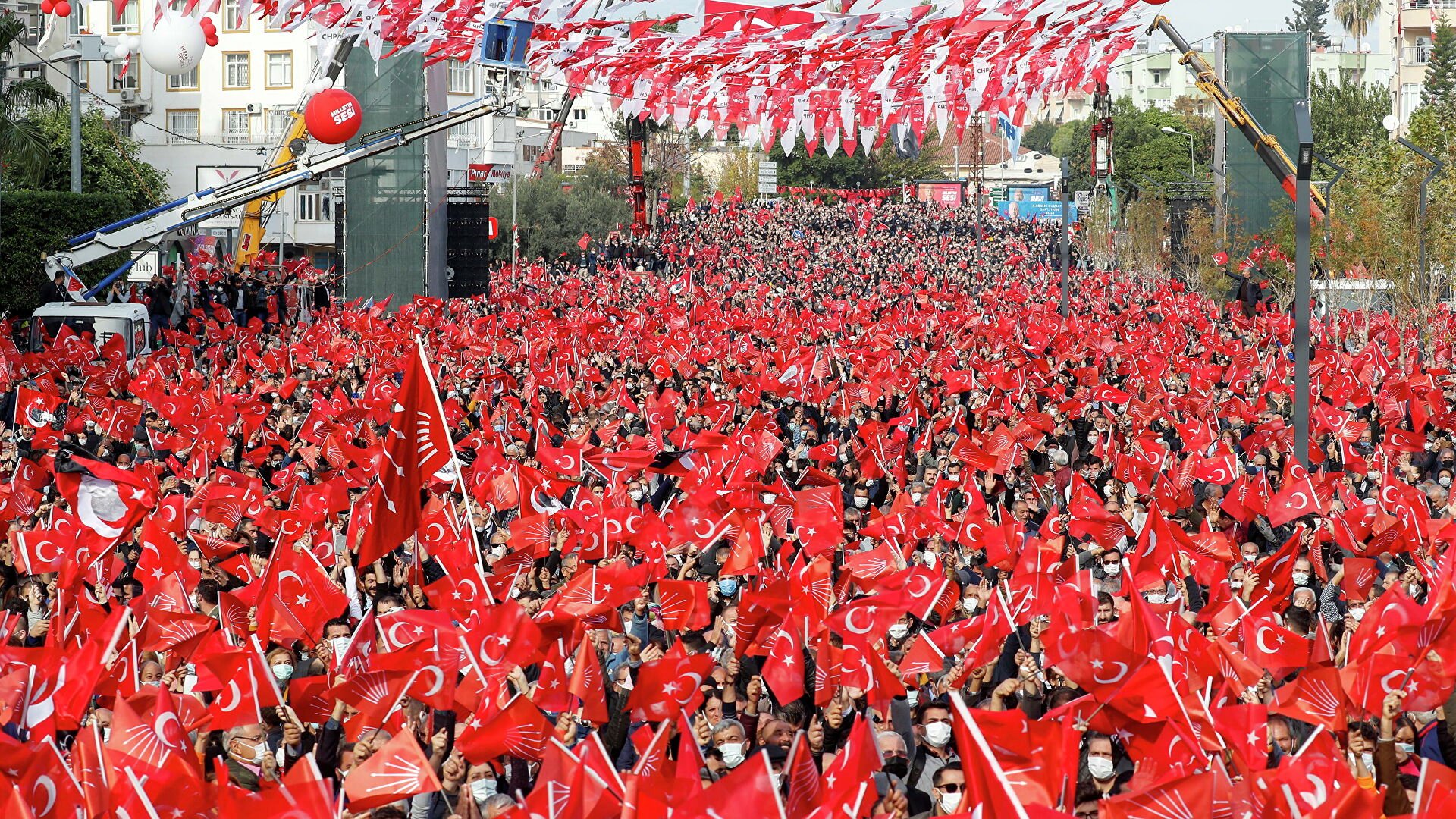 Թուրքիայում Էրդողանի հրաժարականի պահանջով բազմահազարանոց ցույցեր են տեղի ունեցել