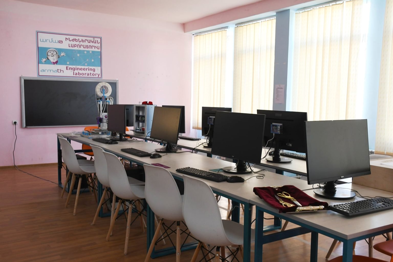 Բաղրամյան համայնքի միջնակարգ դպրոցում բացվել է«Արմաթ» ինժեներական լաբորատորիա