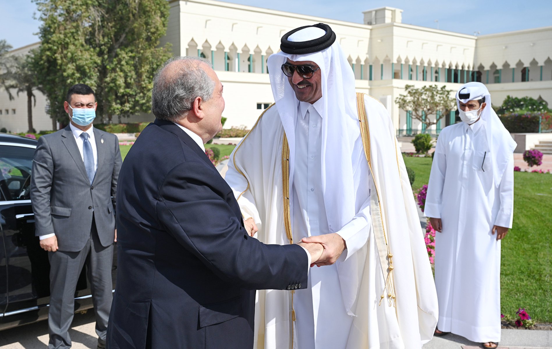 ՀՀ նախագահը հանդիպել է Կատարի Պետության էմիր, շեյխ Թամիմ Բին Համադ Ալ Թանիի հետ