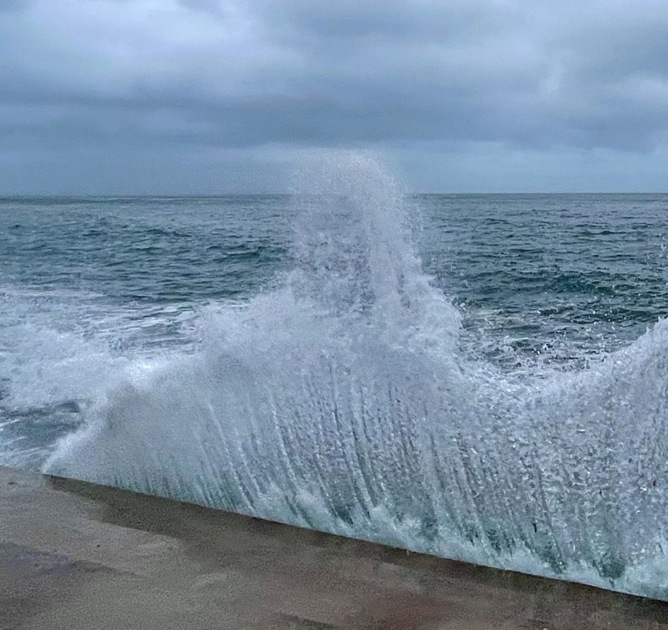 Անգլիացի լուսանկարիչը պատահաբար նկարել է «Հիսուս Քրիստոսին» օվկիանոսի ալիքների վրա