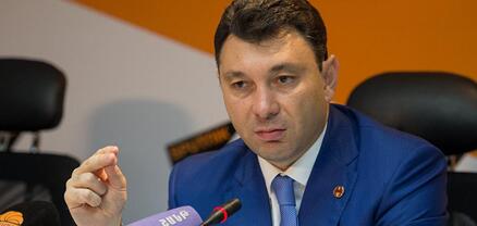 Ազգային առաջնորդն Ալեքսանդր Մյասնիկյանն էր, այլ ոչ թե սա․ Էդուարդ Շարմազանով
