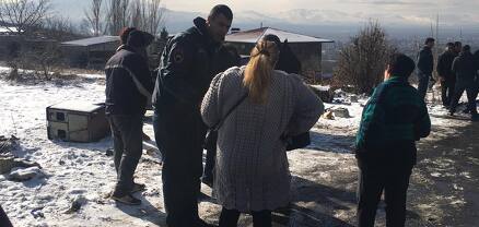 Ոստիկանները Արցախից տեղահանված ընտանիքներին բերման են ենթարկել