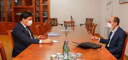 Արտակ Բեգլարյանը Եղիշե Կիրակոսյանի հետ քննարկել է Արցախի միջազգային իրավական մի շարք հարցեր