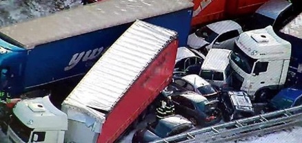 Չեխիայում 40 ավտոմեքենա է բախվել