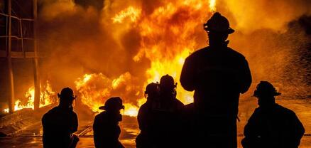 Խոշոր հրդեհ Բաքվում. ռուսական դեսպանատան մոտ շենք է այրվում