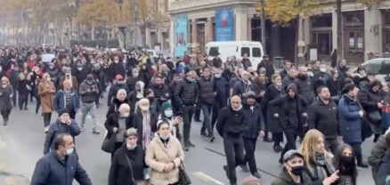 Թբիլիսիում պատվաստումների դեմ ակցիա է անցկացվել «կանաչ անձնագրերի» չեղարկման կապակցությամբ